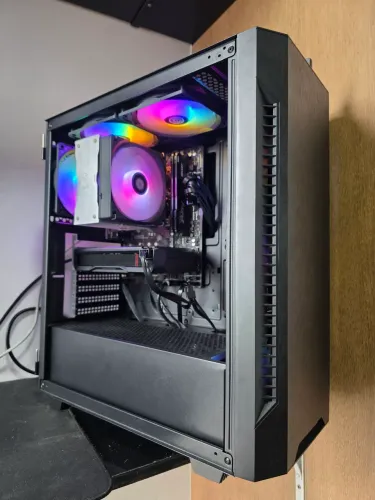 Pc Gamer RX 7600 - Ryzen 5 5500 - Ssd - 16gb - NAO FAÇO TROCAS