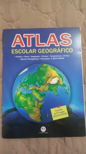 Atlas escolar geográfico seminovo.