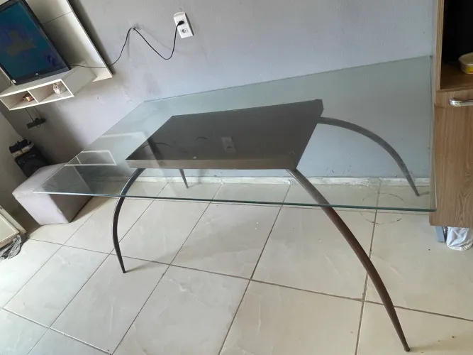 Mesa de vidro grande