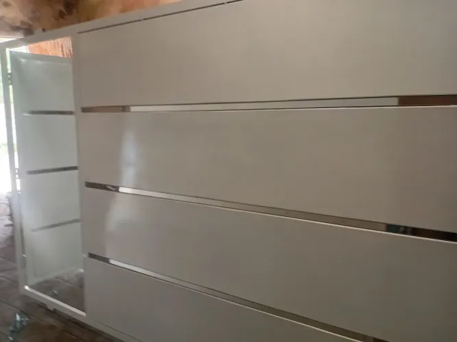 Portão galvanizado pintada com tira espelhado 1900