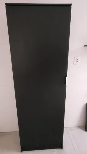 Sapateira pouco usada