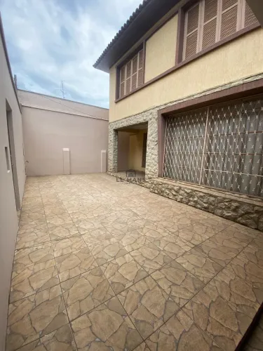 Casa com vocação comercial para venda ou aluguel no bairro Centro em Piracicaba/SP