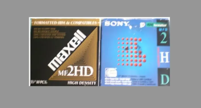 Disquetes 3.5". 