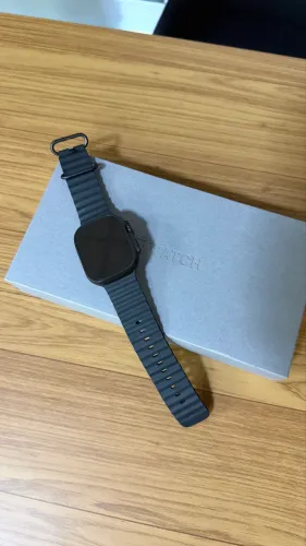 APPLE WATCH SÉRIES ULTRA (3GEN) 49MM - TITÂNIO BLACK - RETIRE LOJA FÍSICA