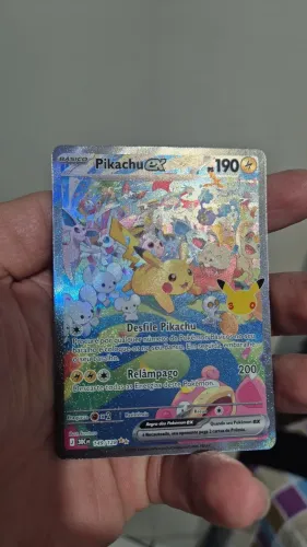 Pikachu de dia SAR Edição Pokémon 30 Anos
