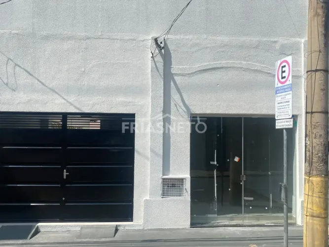 Imóvel residencial disponível para locação na Rua Benjamin Constant no centro de Piracicab