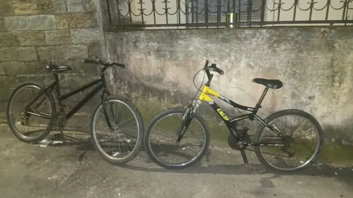 Duas bikes aro 26 andando normalmente por 600, tem conversa!