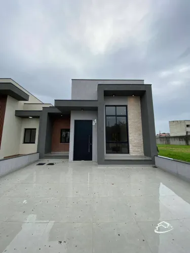 Casa à Venda no Condomínio Laguna em Pindamonhangaba -SP.