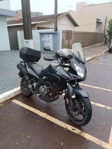 Vendo Vstrom 650 Ano 2010