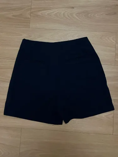 Short alfaiataria azul marinho 