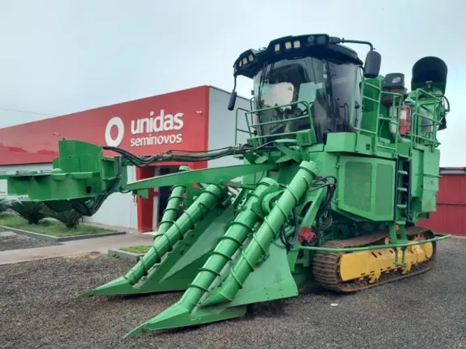 COLHEDORA DE CANA JOHN DEERE CH570 1L