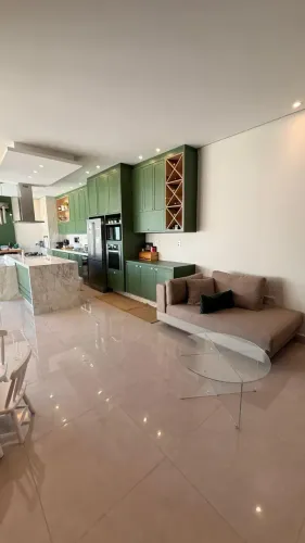 Sobrado para venda tem 260 metros quadrados com 4 quartos em Vila Jorge Zambon - Jaguariún