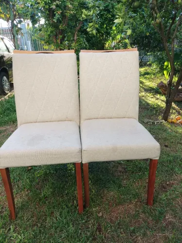 Cadeira estofada 