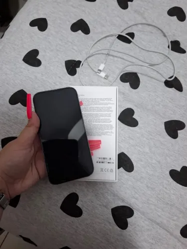 iPhone 14 Pro roxo