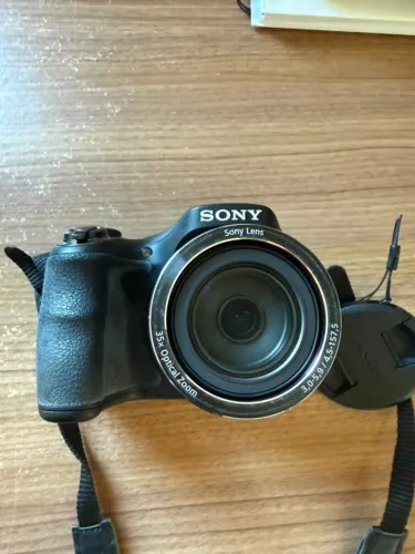 Câmera Sony Cyber-Shot DSC H300