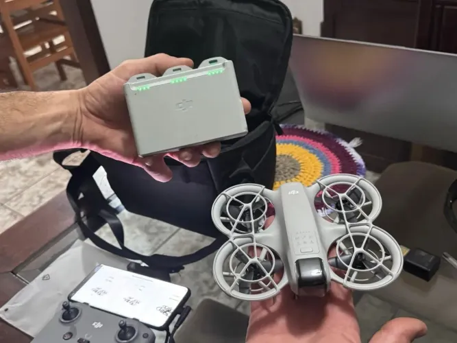DJI Neo - pack Fly More e DJI Care!