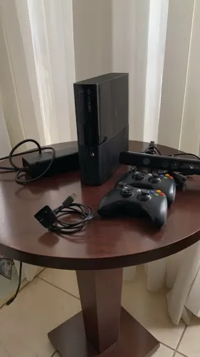 Xbox 360 super slim