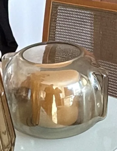 VASO MODERNO COM VELA 