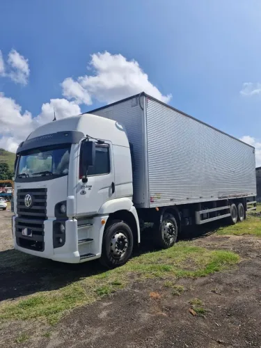 Constellation muito novo 30.330 bau 11.5 metros porta lateral 