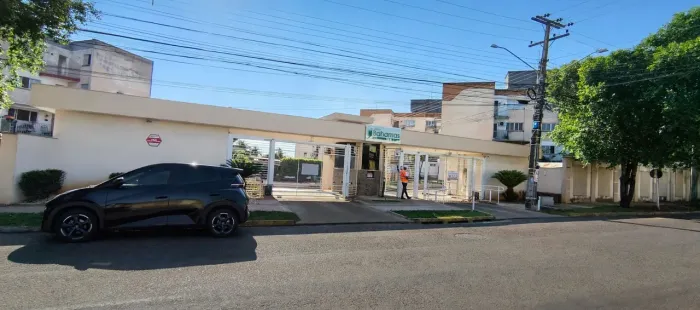 Lindo apartamento semi mobiliado, 03 quartos. Não paga condomínio