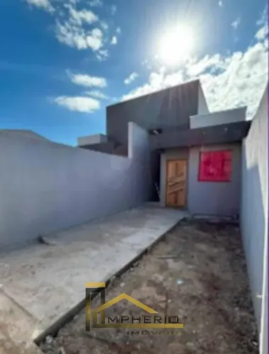 Imperdível oportunidade de adquirir casa com 2 quartos e garagem em Curitiba-PR, no bairro
