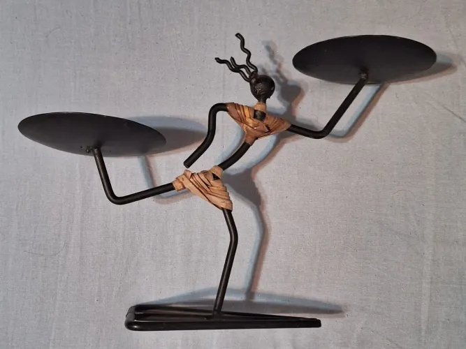 Suporte para duas velas.