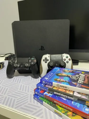 Ps4 Slim 1TB + 2 Controles + 4 jogos + Cabos