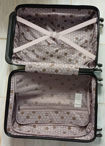MALA DE BORDO 10KG, puxador quadrado e rodinhas 360°