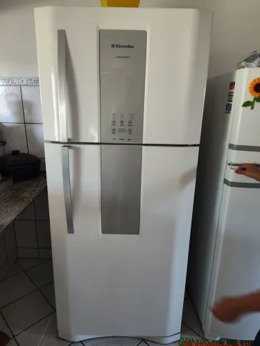 Vendo geladeira Eletrolux usada bem conservada