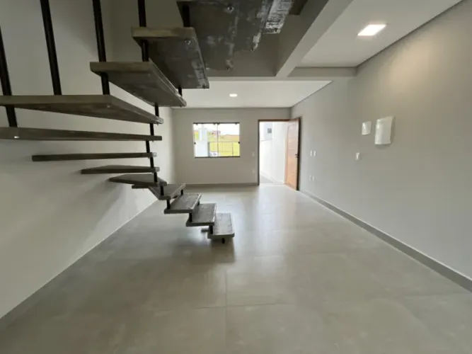 Sobrado à venda no bairro Itoupavazinha Em fase de acabamento- Blumenau