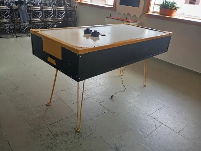 Mesa Air hockey, funcionando perfeitamente