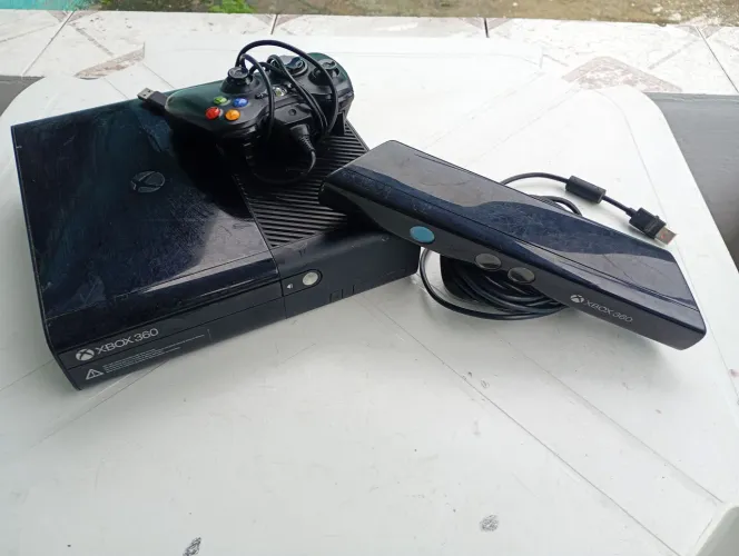 Xbox funcionando perfeitamente vai com jogos 