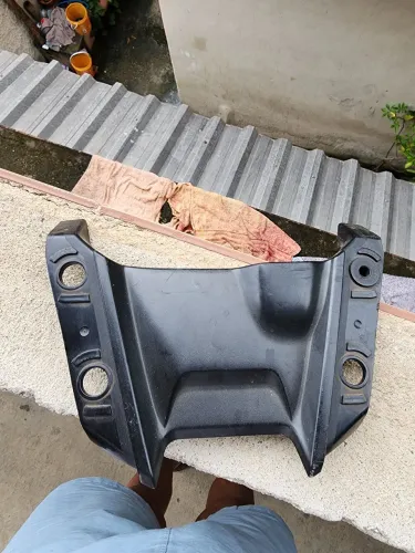 ACABAMENTO DE FAROL MT09 2015-2018 