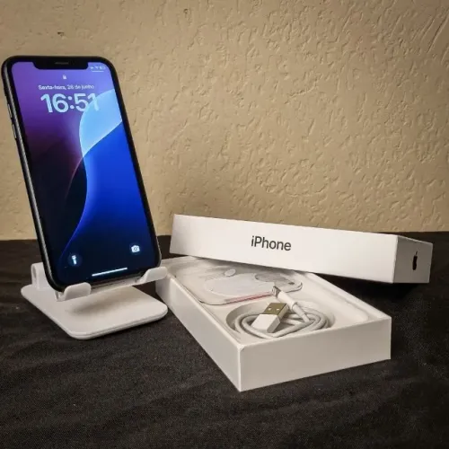 iPhone XR 64GB Preto - Impecável na Caixa + 5 Capinhas