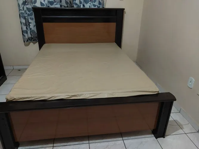 Cama de casal com colchão