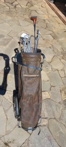 TACOS DE GOLF MAIS O CARRINHO