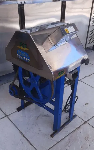 Engenhoca/Moedor de Cana "Maqtron" - Aço Inox