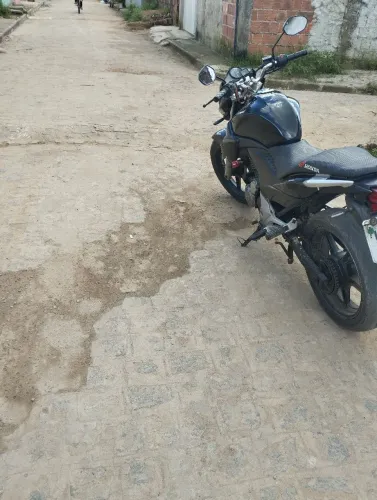 Moto muito boa para anda meu ZAP *37.  Valor 4500 atrasada
