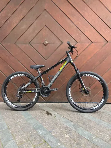 Bicicleta Vikingx Tuff30 Aro 26 