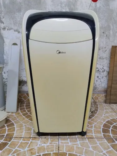 AR CONDICIONADO PORTÁTIL 10500 BTU 127V MIDEA TANGO