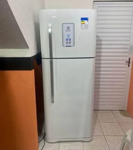 Geladeira fross free eletrolux