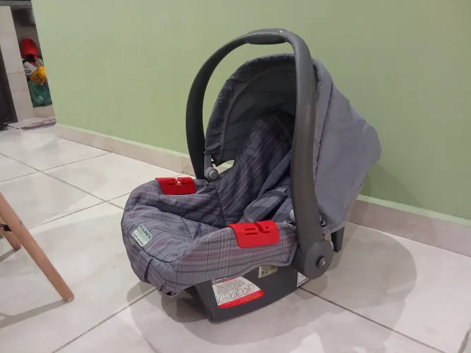 Bebê Conforto Semi-Novo