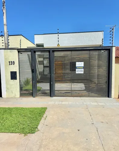 Casa/Sobrado Casa em Maringá