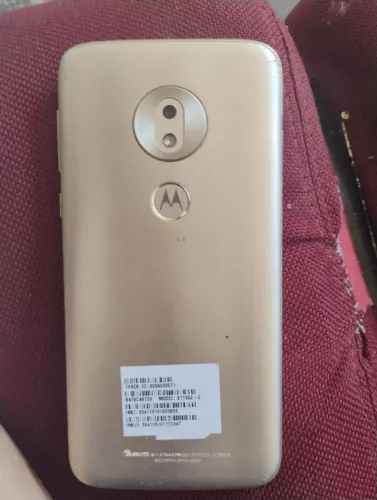 Vende um celular Motorola G7   pra vender pq eu estou precisando muito eu faço por 280 .00