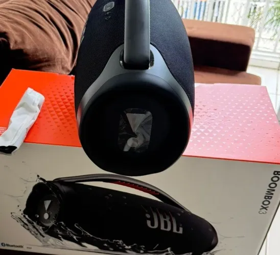 Vendo JBL boombox3 nova com nota fiscal