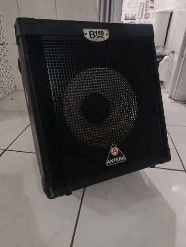 Amplificador de baixo Antera 150