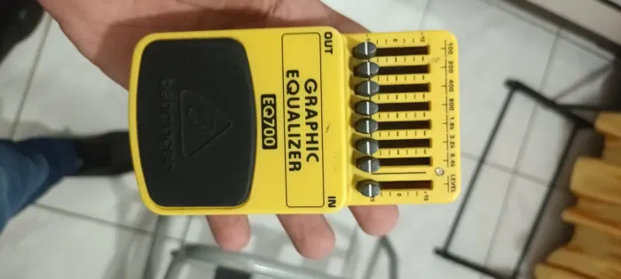 Pedal Equalizador Gráfico Behringer EQ700 - 7 Bandas - Funcionando Perfeitamente