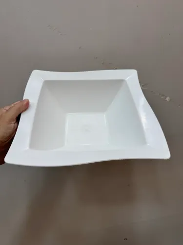 Prato fundo ideal para saladas 1,25 lts Vemplat