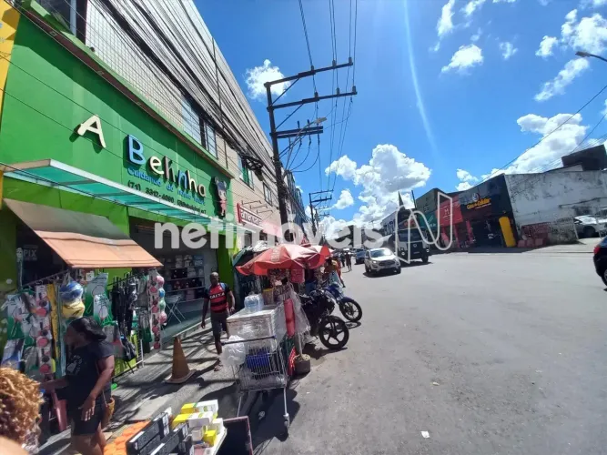 Loja com Área Total de Aproximadamente 320 m²; para Aluguel na Calçada ( Cidade Baixa )