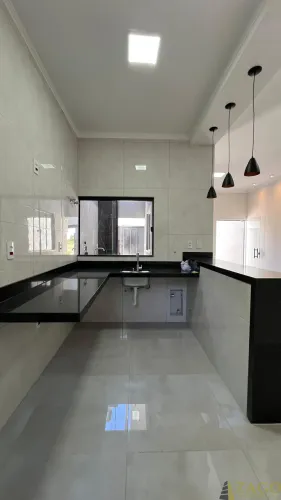 Casa em Restinga por R$ 340.000,00